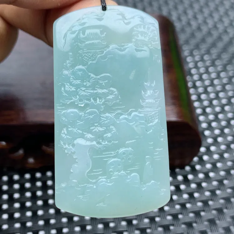 缅甸A货天然翡翠满色糯冰种玉石雕刻山水牌吊坠挂坠挂件精美时尚