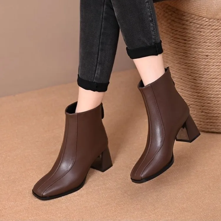 复古方头粗跟短靴女秋冬季英伦风切尔西靴显瘦马丁靴弹力瘦瘦靴子