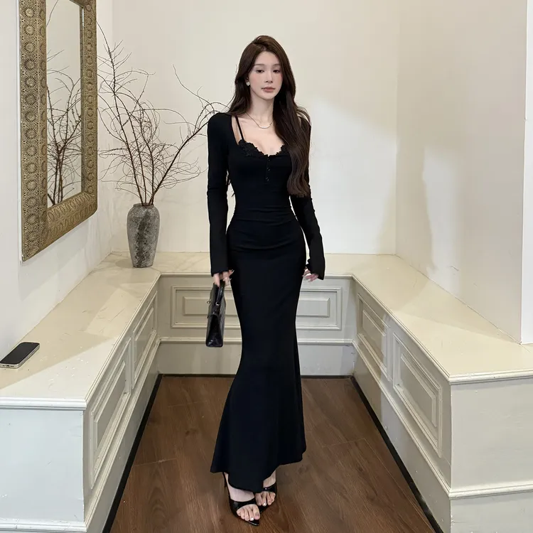小可WIWI黑色蕾丝花边长袖连衣裙女秋季2025款高级感性感鱼尾长裙