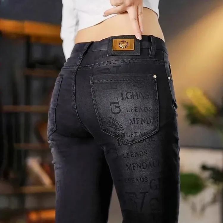 2025秋季新款男士牛仔裤高端潮牌印花修身小脚裤时尚潮流休闲长裤