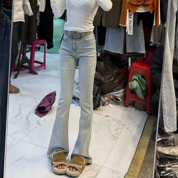 2025春季新款时尚百搭微喇牛仔裤女梨形身材高腰修身显瘦马蹄裤子