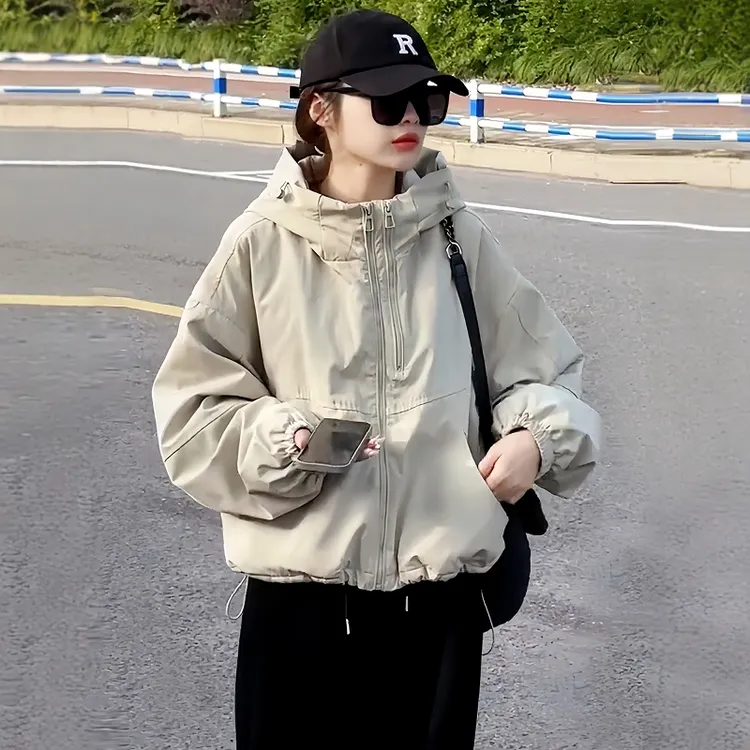 早秋爆款冲锋衣女夹棉连帽上衣2025春秋季新款韩版小个子短款外套