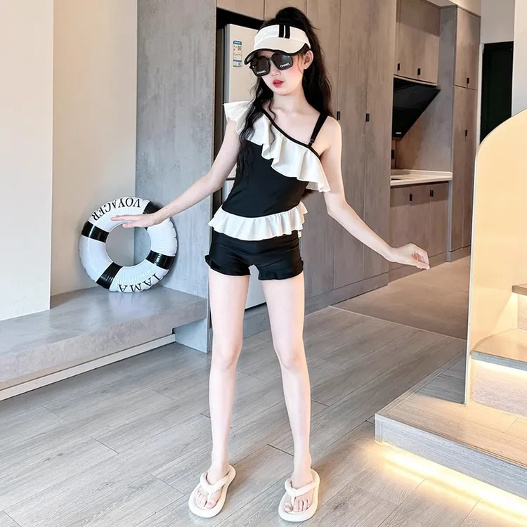 女童泳衣高颜值2025新款儿童连体吊带泳装女孩大童网红速干游泳衣