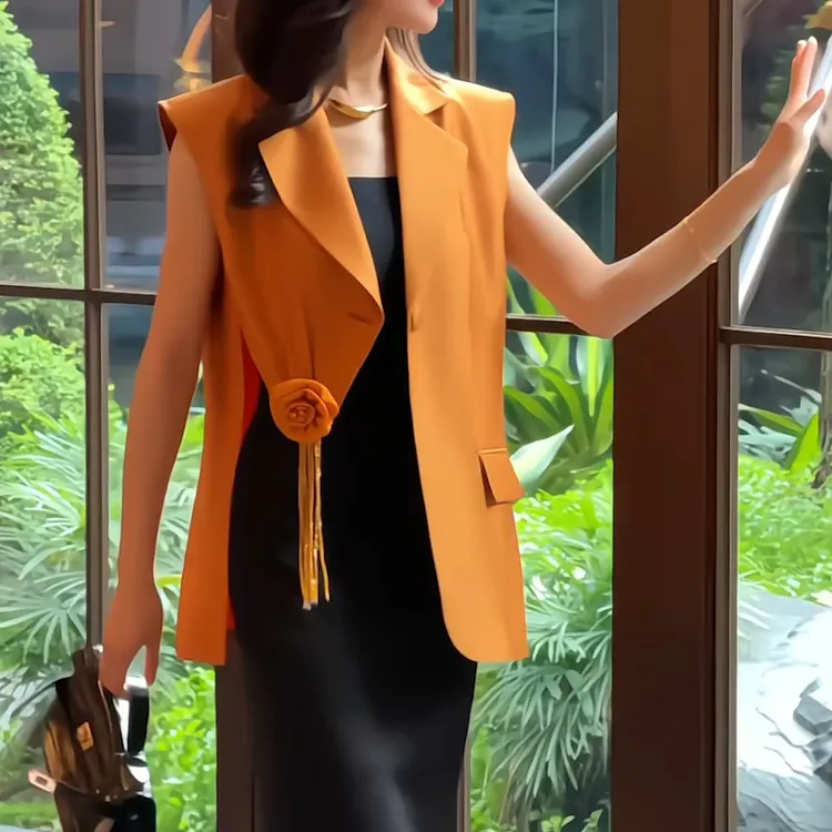 欧货重工立体花朵无袖马夹女2025年夏季新款时尚洋气西装领坎肩