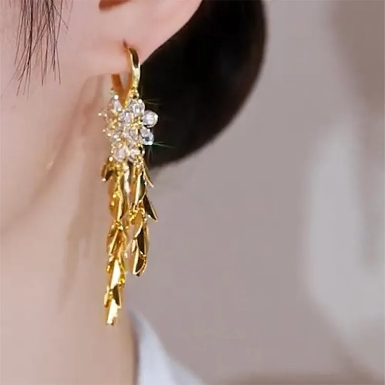 925银耳饰 耳坠防过敏精致年新款轻奢流苏麦穗耳环女锆石花朵大气