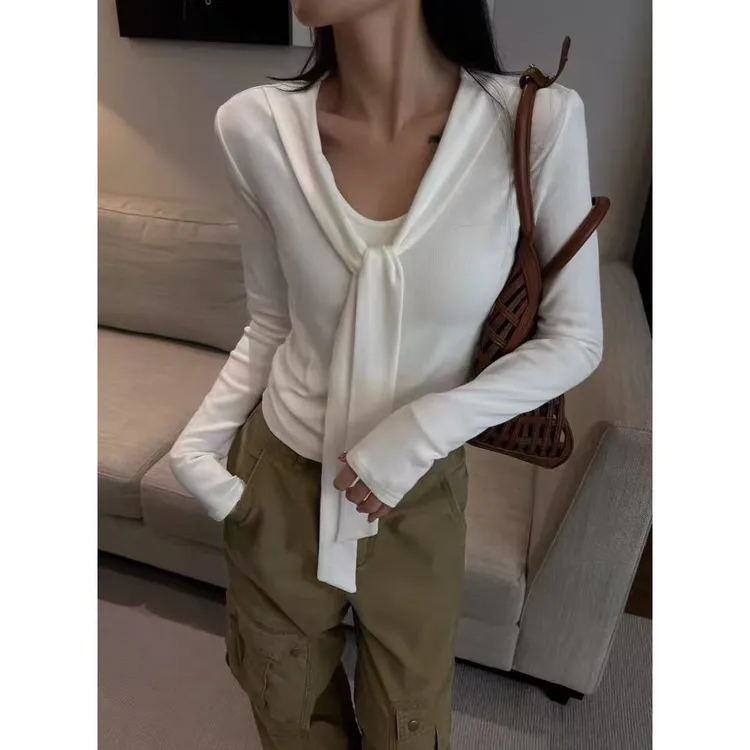 2025早秋新款韩版时尚百搭显瘦长袖打底衫女设计感小众修身T恤