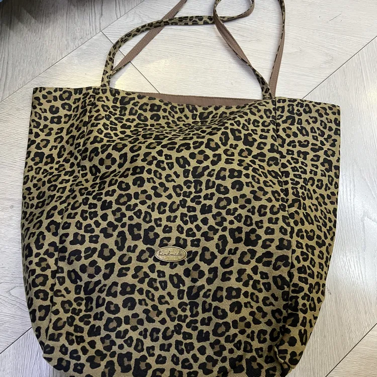 自留豹纹包贼好配～