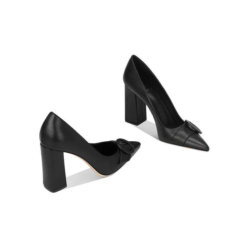 2025中粗跟高跟鞋新款黑色御姐高级感百搭不累脚气质圆扣尖头单鞋
