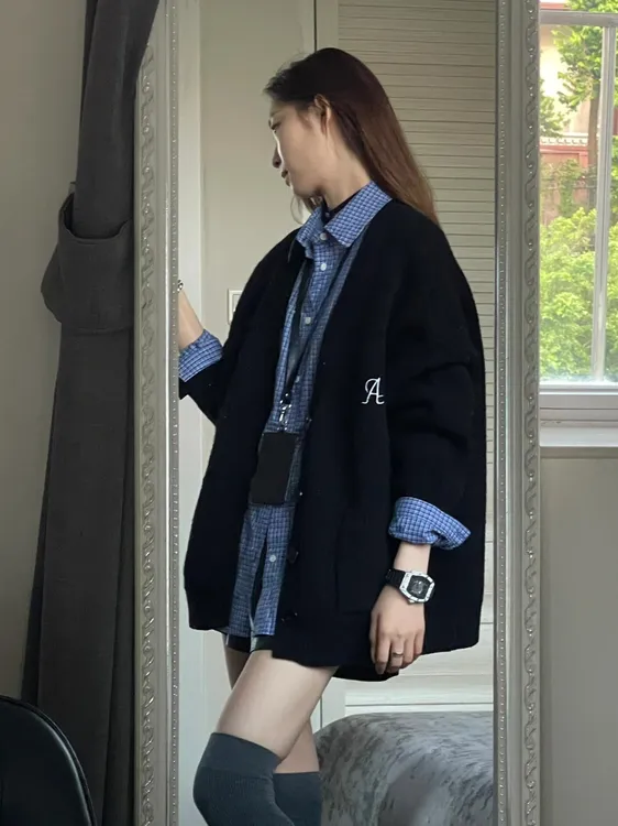 【小心动】2025初秋字母刺绣款冬复古针织开衫毛衣叠穿韩系衬衫套装