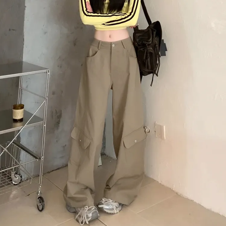 卡其色复古工装裤女秋季2025新款显瘦休闲裤镰刀裤子弯刀裤阔腿裤