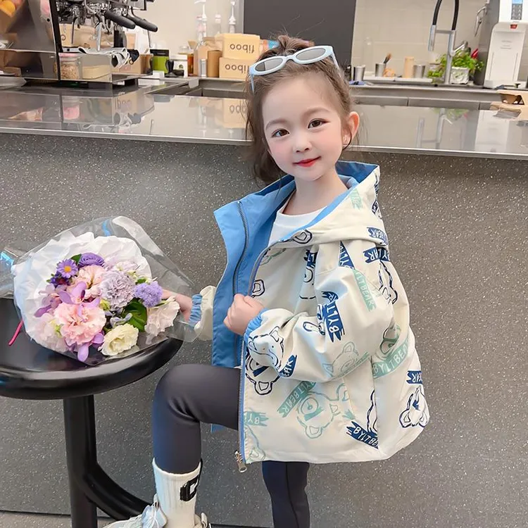女童外套春秋款2025新款儿童洋气连帽夹克女宝宝春装两面穿冲锋衣