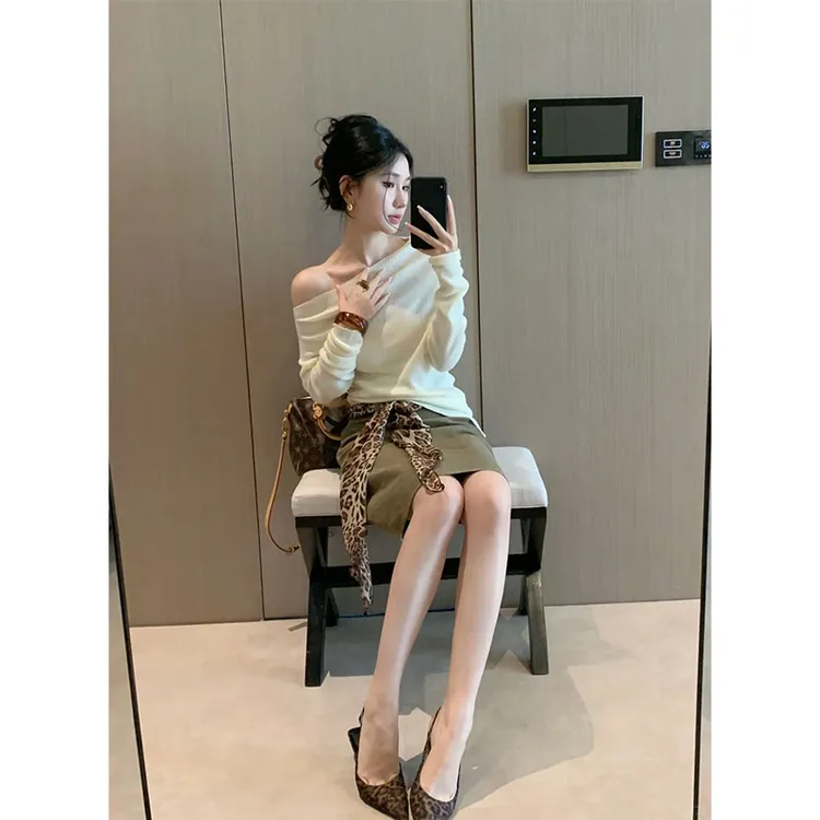 纯欲御姐范设计感露肩休闲洋气小众针织长袖上衣高腰包臀半身裙女