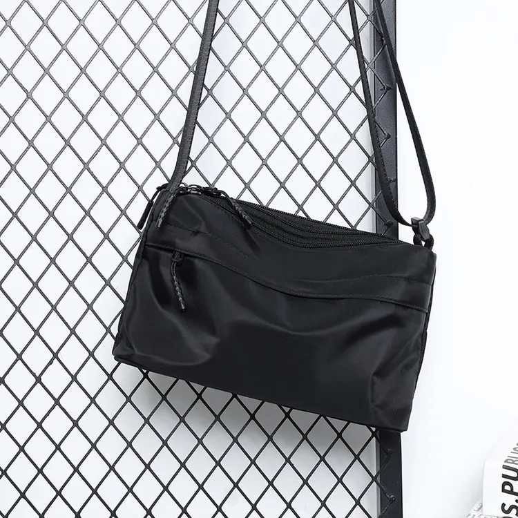 街头潮流软面日式运动风挎包包简约韩版街头男士运动