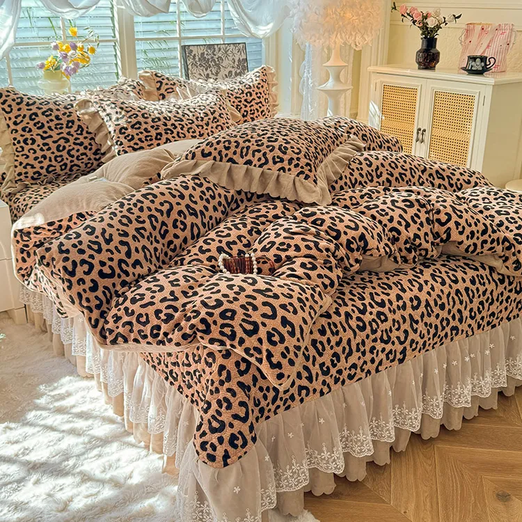 冬季【9-10斤】牛奶绒床盖四件套保暖防滑床盖防静电加厚双面绒被罩