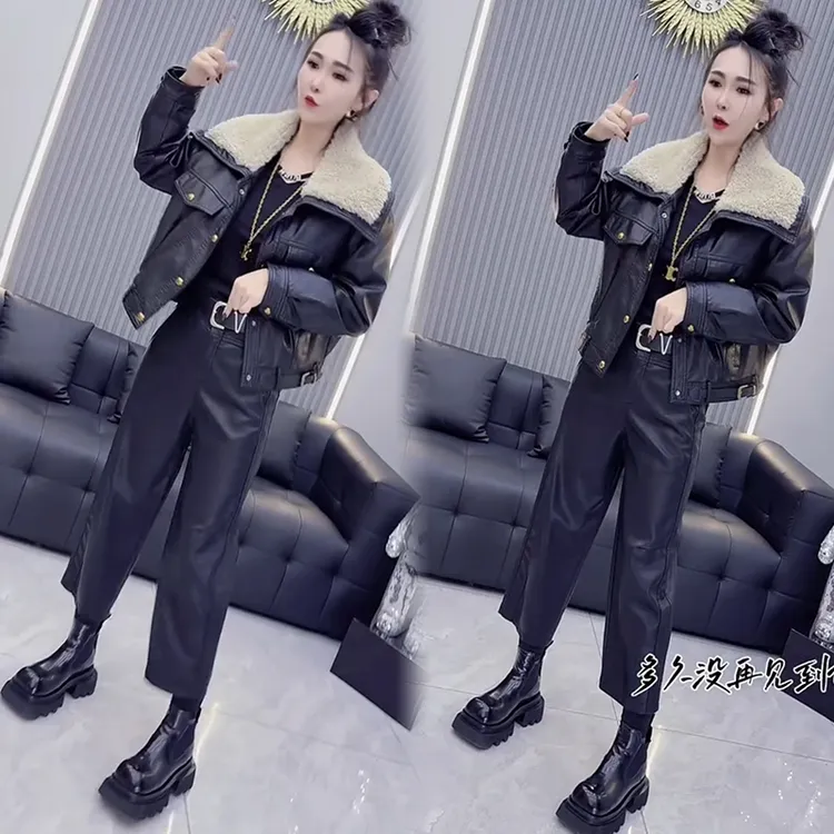 2025秋冬新款时尚显瘦气质网红高档套装女高级百搭宽松大码两件套