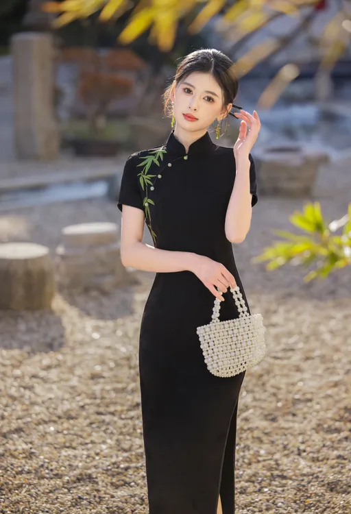 2025春夏新款黑色长款绣花改良复古老上海风女士妈妈旗袍日常可穿