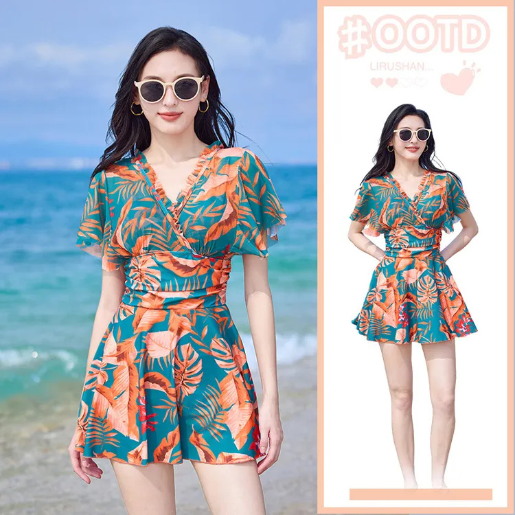 泳衣女连体2025新款钢托聚拢保守显瘦时尚大码胖mm温泉保守网红款