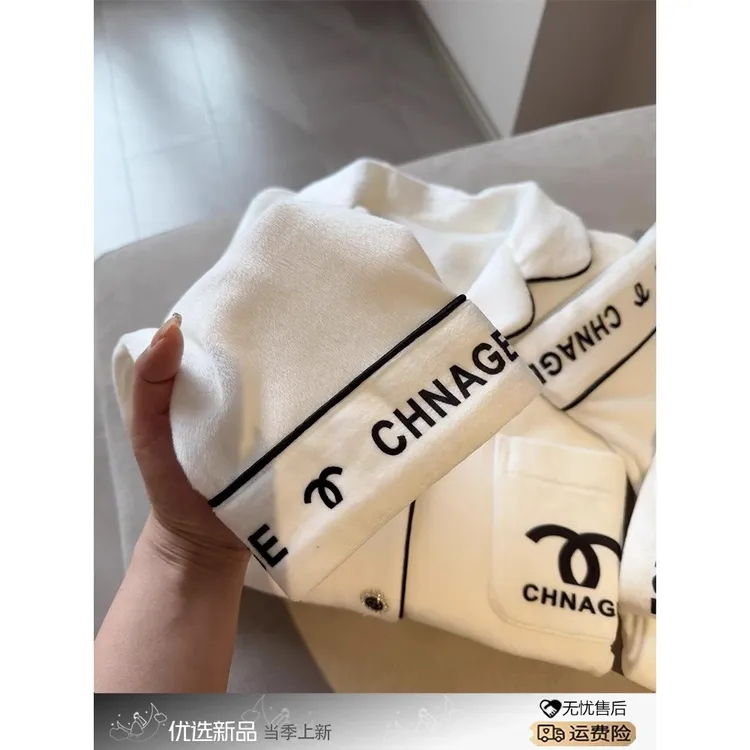 高级小香风德绒睡衣秋冬款女2025新款大码加绒加厚保暖家居服套装