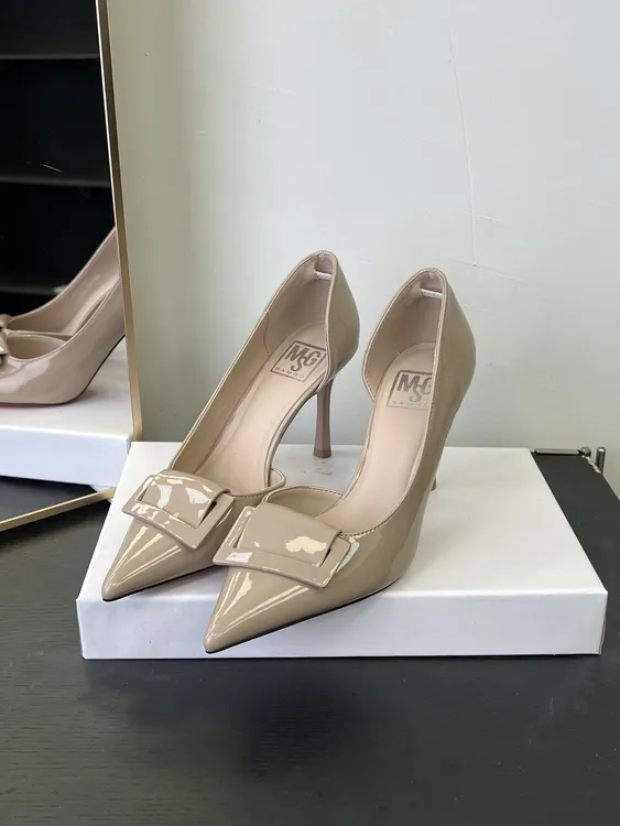 【8cm】驼色尖头红底细跟高跟鞋女2025新款爆款女士单鞋百搭8825-18