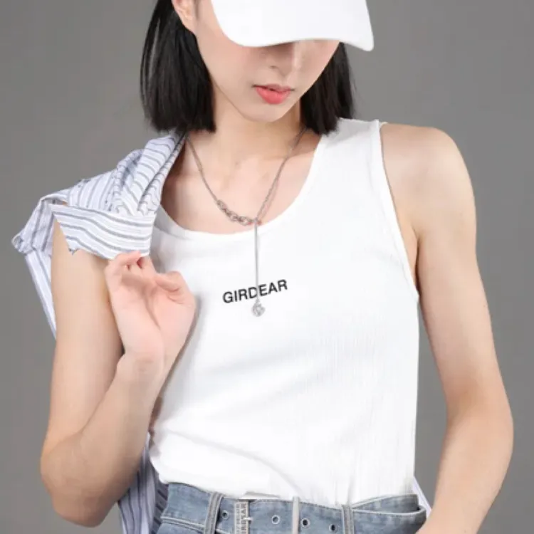 GIRDEAR/哥弟25年早春新款修身舒适百搭打底背心130015