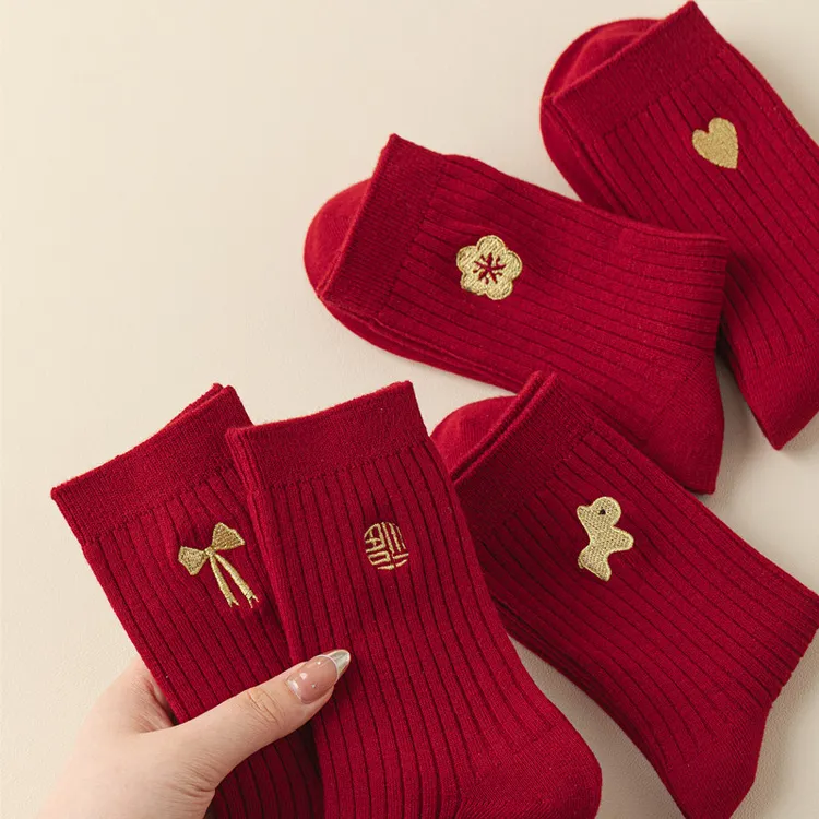 本命年属马红袜子女红色婚礼喜袜新年本命年马年中筒刺绣福长袜