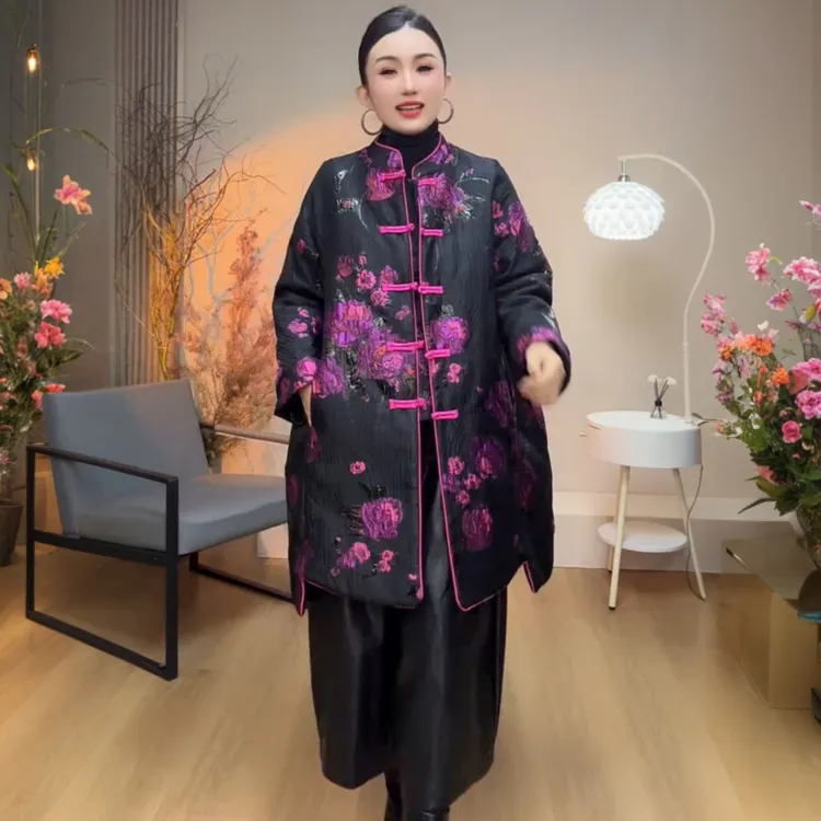 冬季长袖阔太太国风盘扣中长款唐装风衣宽松提花加棉加厚保暖外套