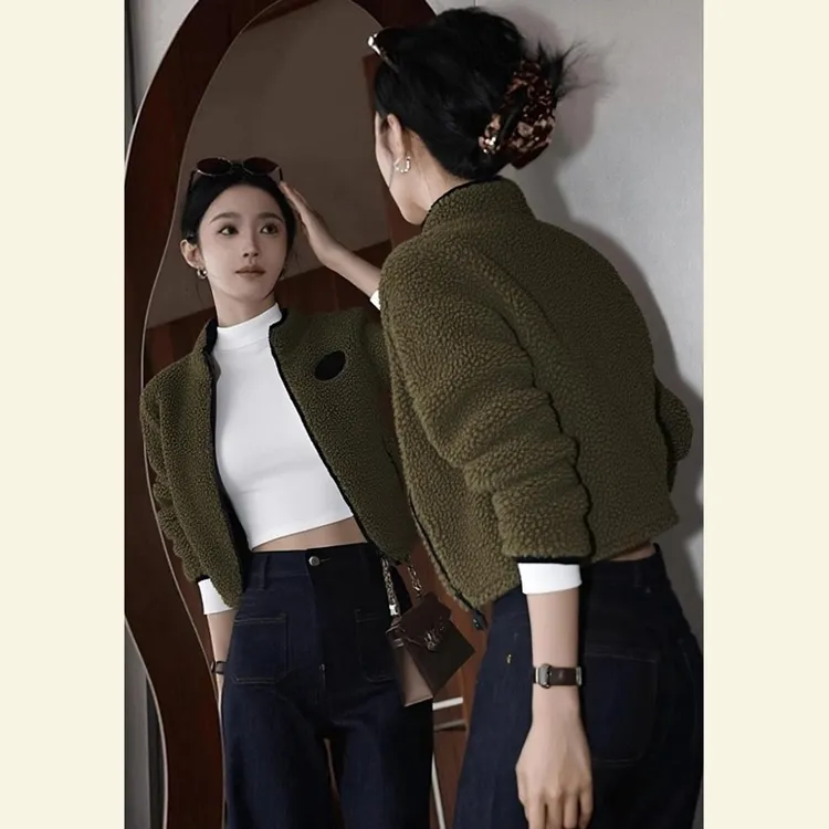 2025秋冬独特高级感超好看又酷又飒今年流行小香风绿色毛毛外套女