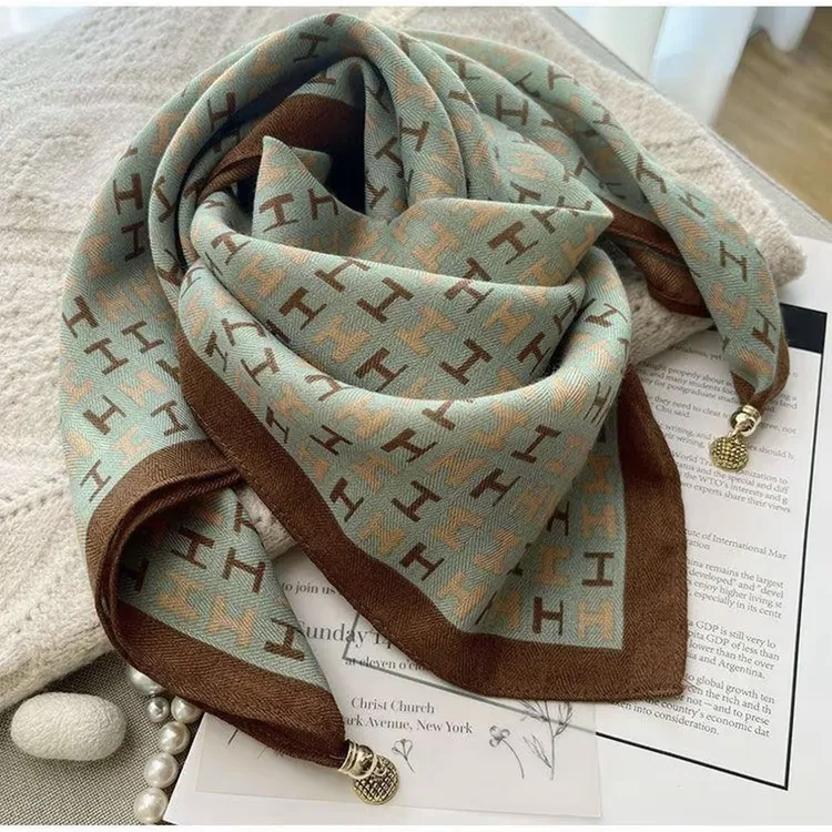 秋冬季保暖围巾新款护颈磁扣防寒网红时尚女围巾棉麻百搭高档围脖