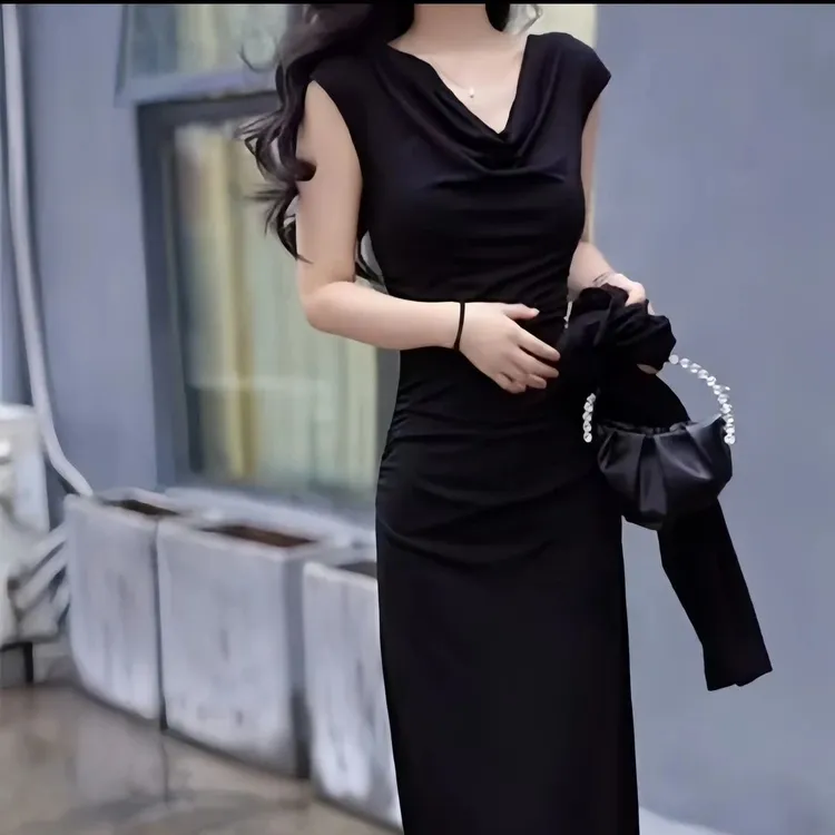 气质百搭轻熟风连衣裙女2023年夏季时尚百搭中长款修身显瘦小黑裙