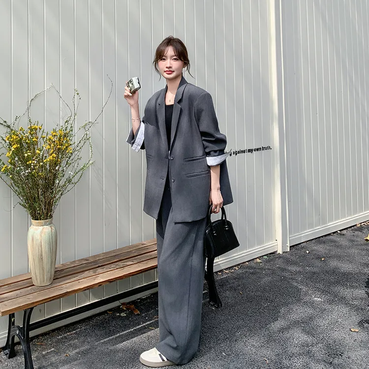 老钱风休闲灰色西装套装女阔腿裤春秋2025新款两件套ootd穿搭超火