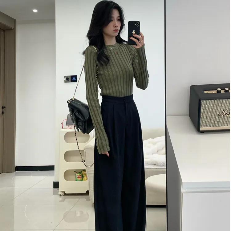 韩系高级感绿色针织衫女春秋季2024新款内搭可外穿打底衫长袖上衣