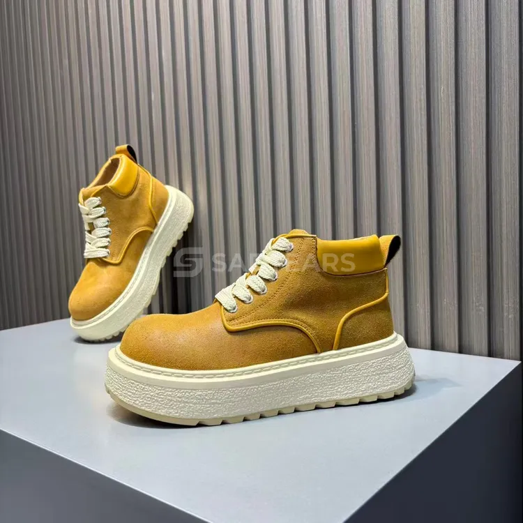 男士英伦风马丁靴秋冬新款高档轻奢头层牛皮圆头欧美风时尚休闲鞋