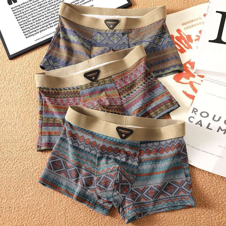 纯棉男士内裤运动青年薄款透气秋季新款适中腰大码无痕裤印花