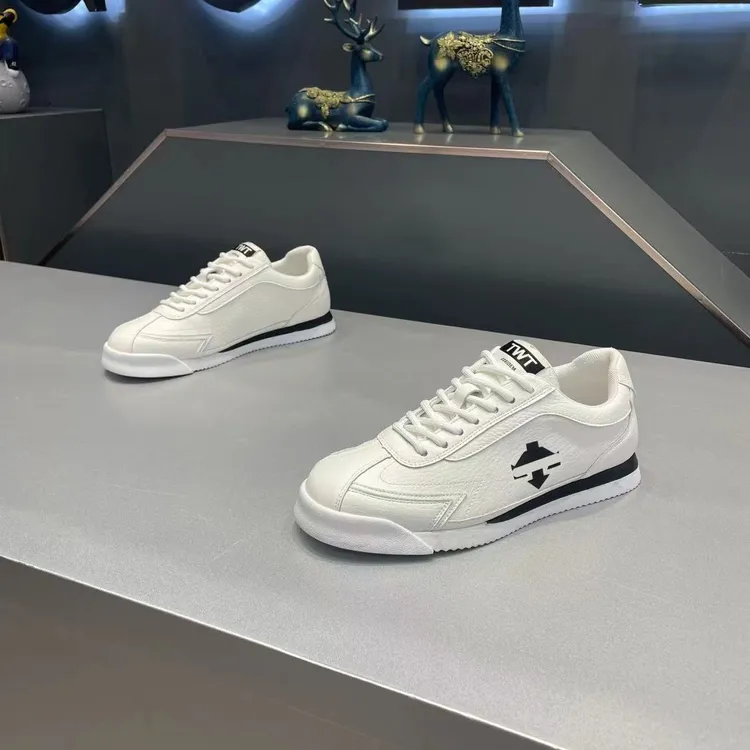 早秋新款2025男士时尚休闲鞋透气舒适百搭潮流潮鞋低帮