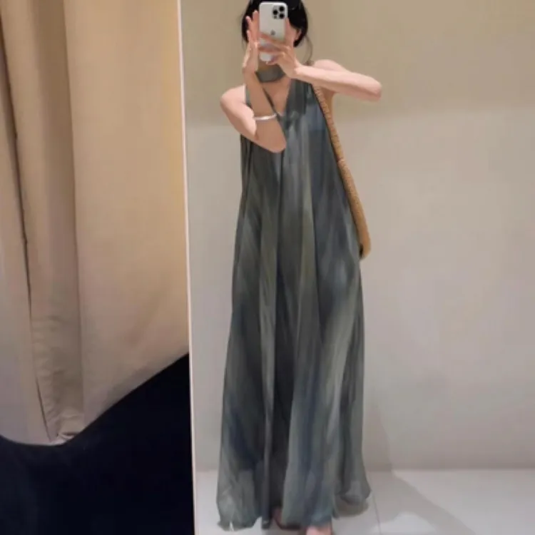 瑞子专属（6圆运补）温柔风挂脖V领度假无袖吊带连衣裙穿搭显瘦长裙