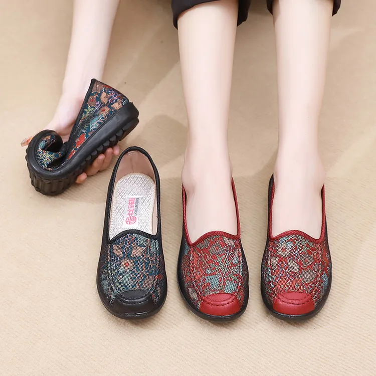 【34-42码】老北京布鞋女平底一脚蹬百搭老人妈妈鞋软底奶奶鞋