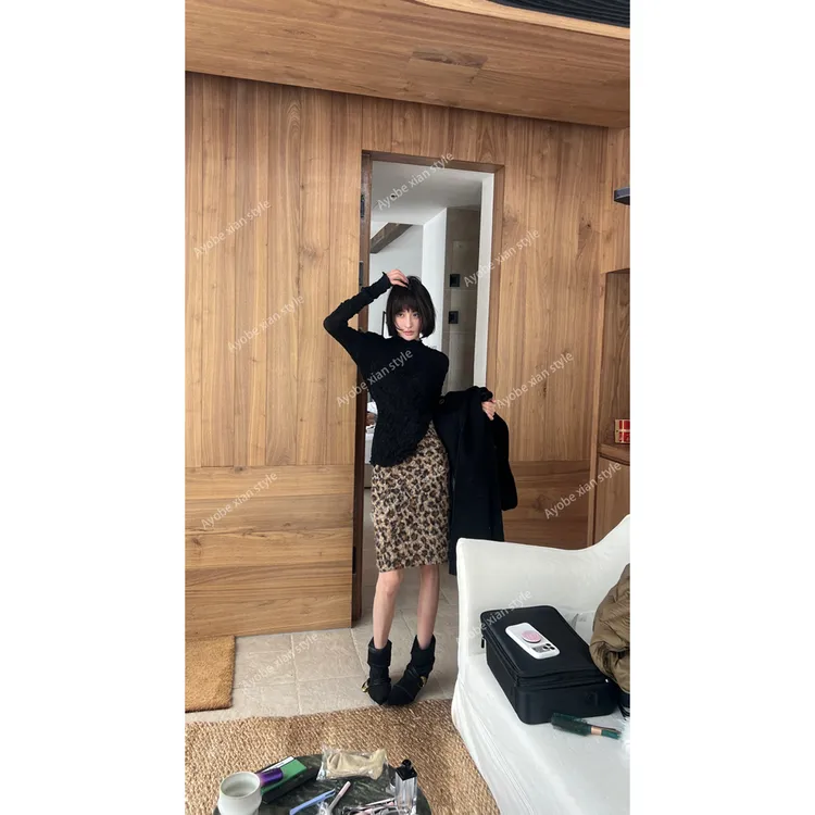 【AYOBE】小贤   小众设计感褶皱高级感收修身打底