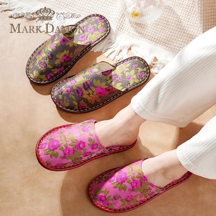 新款秋冬韩式小花女包头包脚趾加厚防滑软底家居室内拖鞋四季