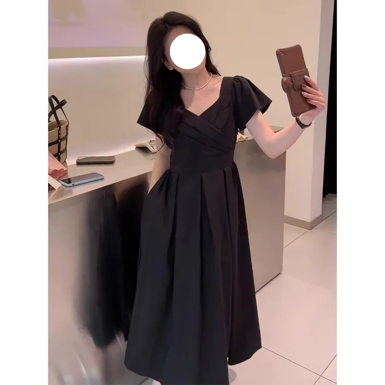 大码赫本风方领连衣裙2025夏季胖mm盐系轻熟显瘦a字裙垂感长裙子