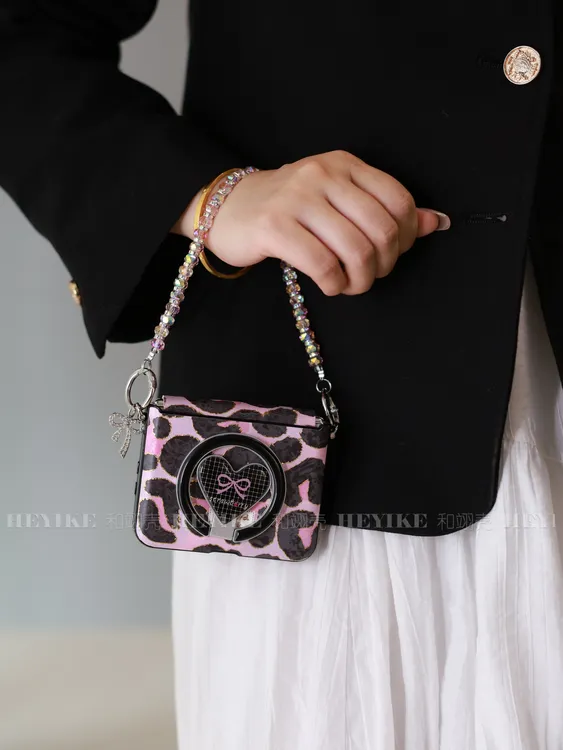 新款黑粉豹纹适用华为purax手机壳典藏版小米mixflip2斜挎pocket2