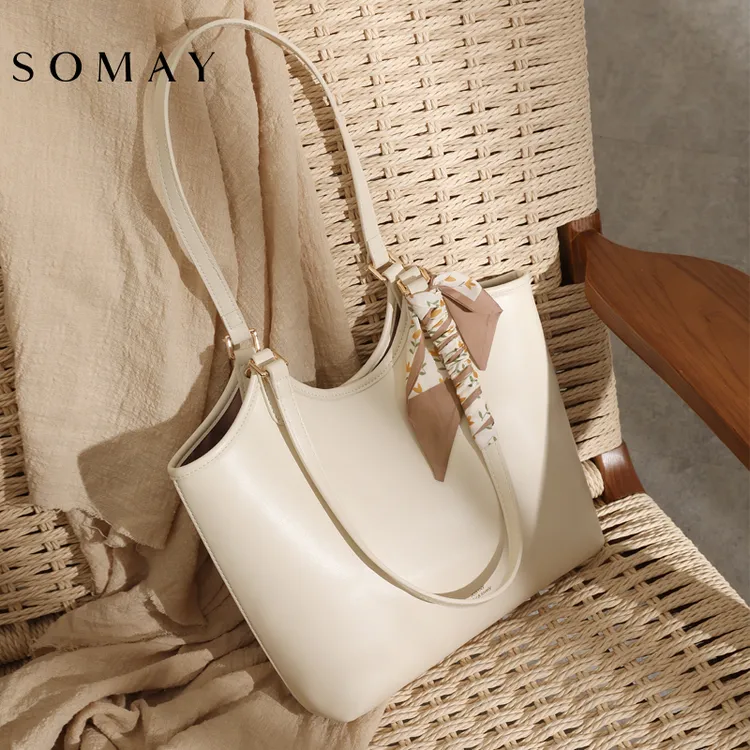 托特包包女款爆款2025新款百搭气质大包单肩包上班通勤大容量女包