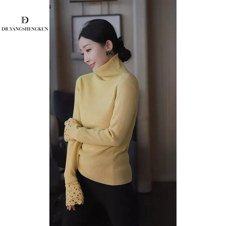 杨圣坤2025冬季100%羊毛纯色百搭高领袖口钩花针织衫ES25102267