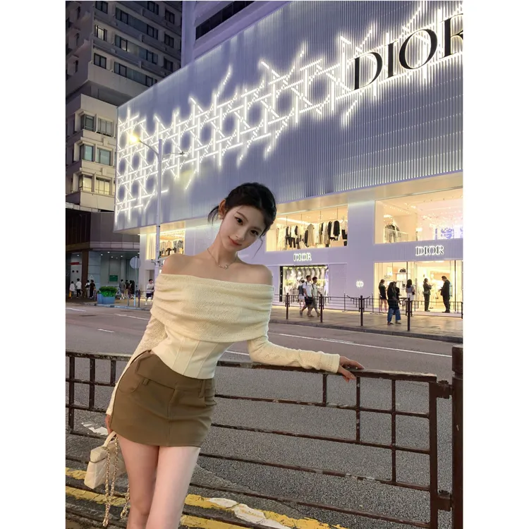 2025秋季新款ins性感一字肩收腰显瘦韩系针织上衣配包臀短裙套装