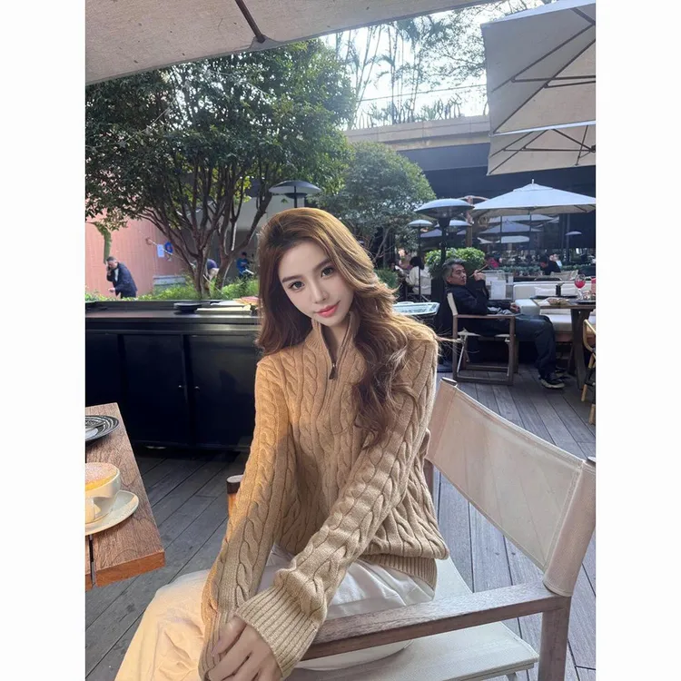 麻花刺绣半拉链毛衣女2025春秋冬小众软糯高级感针织衫慵懒风上衣