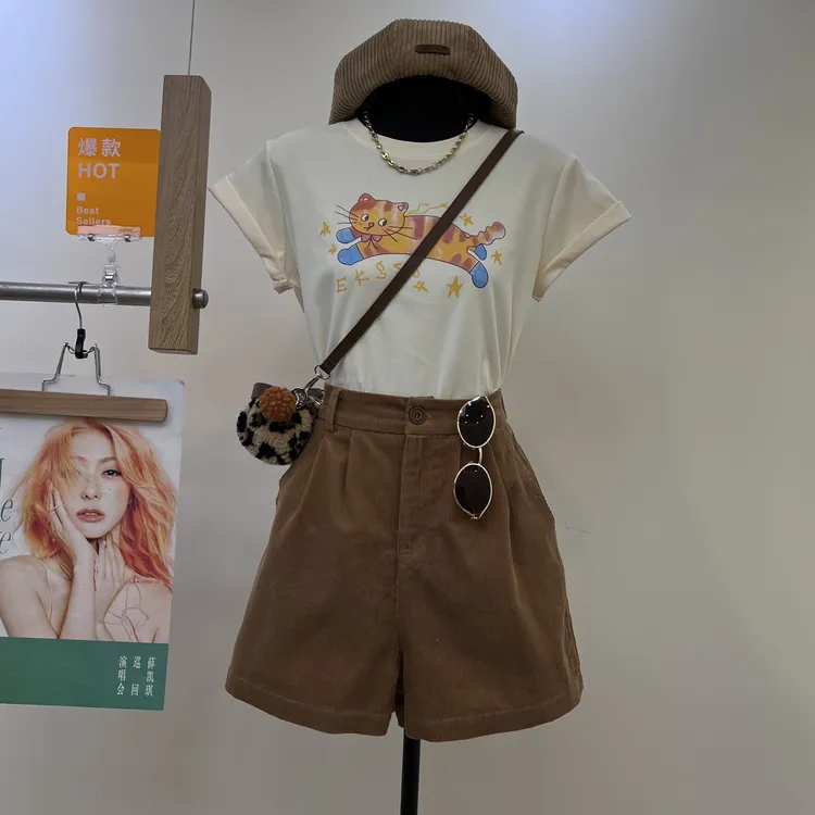 韩版正肩短袖t恤今年流行的女装2026春夏季新款圆领小个子上衣