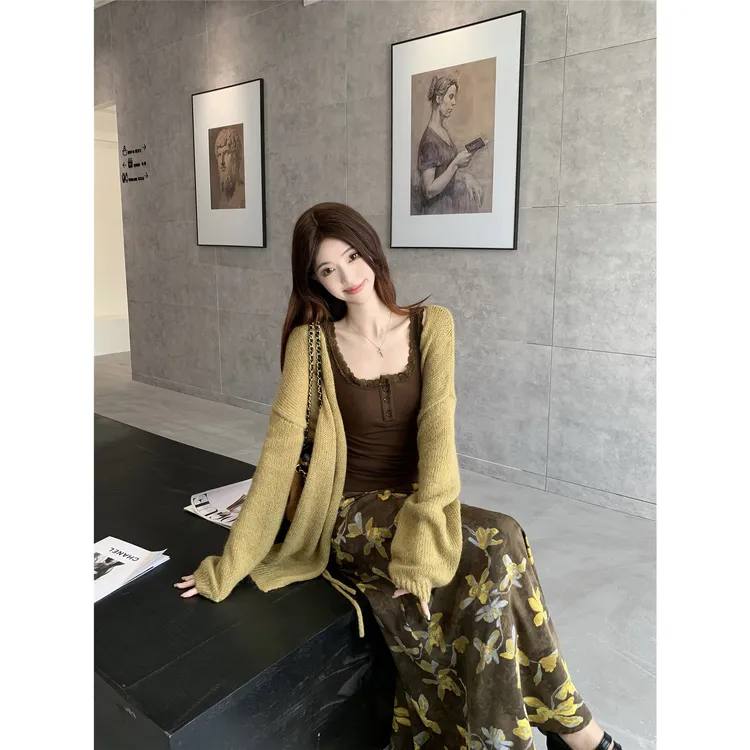 慵懒风长袖针织开衫蕾丝背心气质碎花半身裙女2025秋季新款套装潮