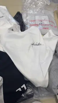 【冯七七】夏季新款白色黑字母短袖