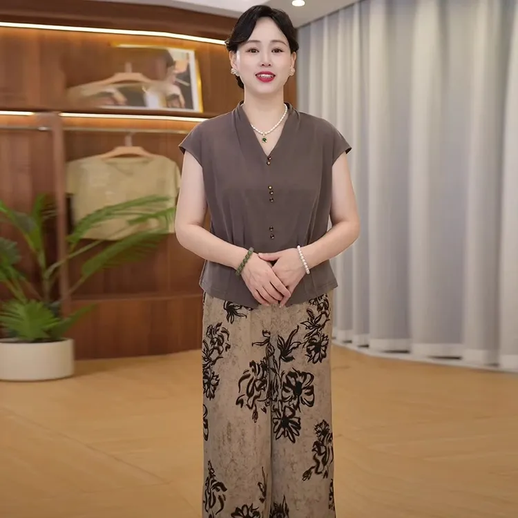 2025夏季新款妈妈装时尚减龄小衫套装中老年女显瘦上衣印花阔腿裤
