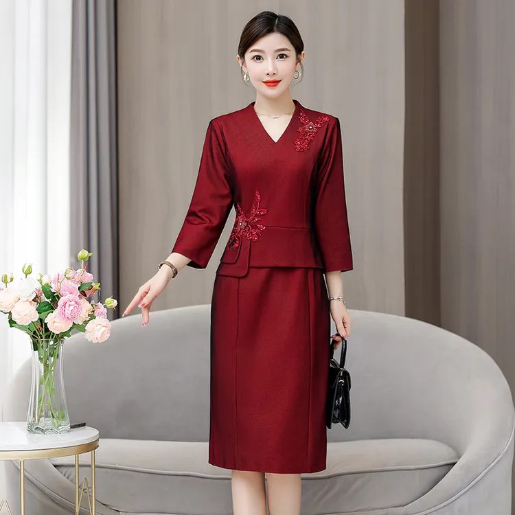 高级感春秋冬连衣裙2025妈妈礼服年轻礼服上档次新款喜婆婆婚宴装