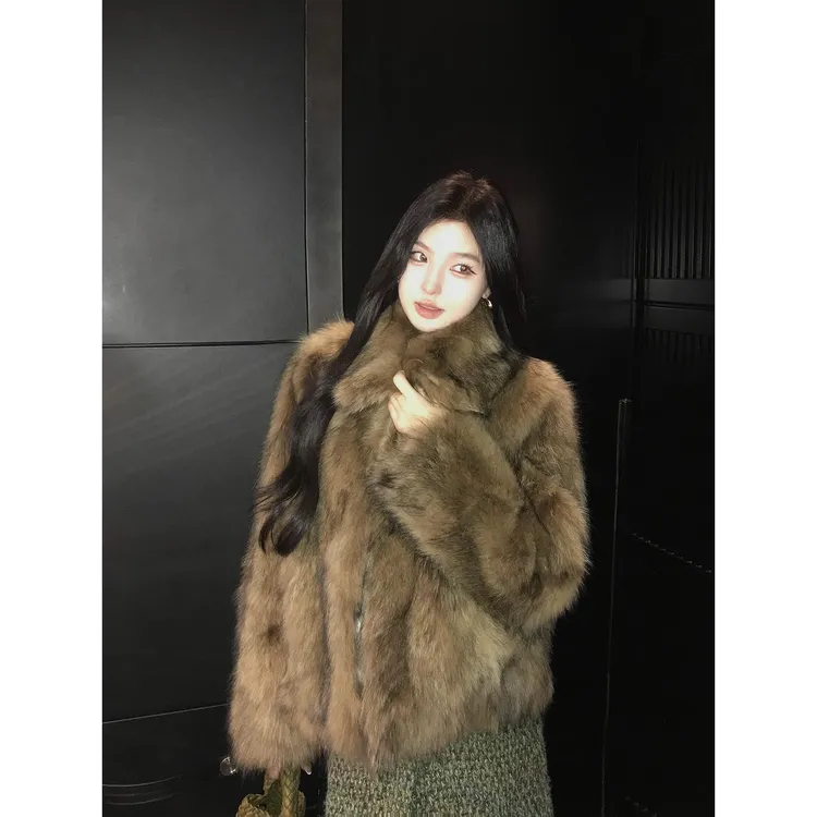 区区欧阳 进口貉子毛翻领皮草外套女冬季新款年轻款短款毛毛大衣